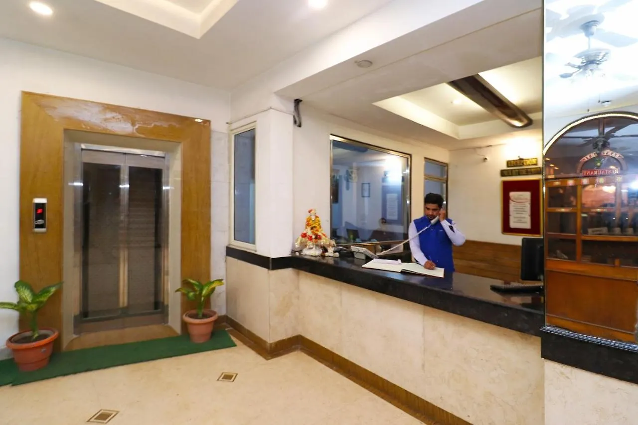 Oyo Hotel Solitaire & Restaurant Agra